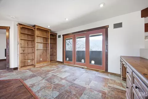 Other - 28221 Cumberland Rd, Tehachapi, CA 93561 photo 5 of 11
