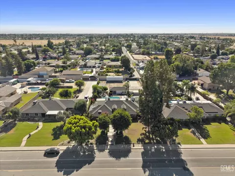View/Area - 2017 Renfro Rd, Bakersfield, CA 93314 photo 1 of 6