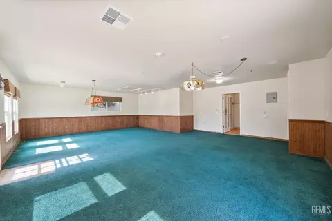 Living - 2017 Renfro Rd, Bakersfield, CA 93314 photo 9 of 9
