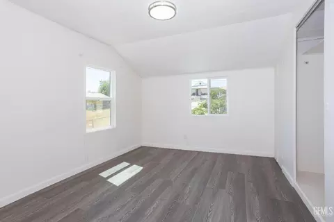 Bedroom - 113 Q St, Taft, CA 93268 photo 5 of 9
