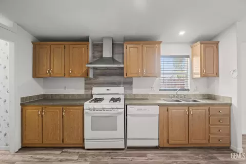 0 717 Iris St, Bakersfield, CA 93308 photo 12