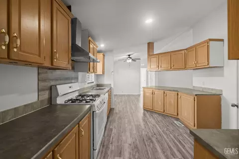 0 717 Iris St, Bakersfield, CA 93308 photo 13