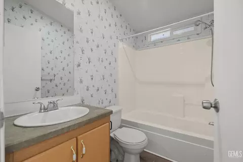 0 717 Iris St, Bakersfield, CA 93308 photo 22