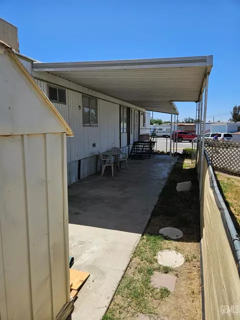 5000 Pierce Rd #16, Bakersfield, CA 93308 photo 4