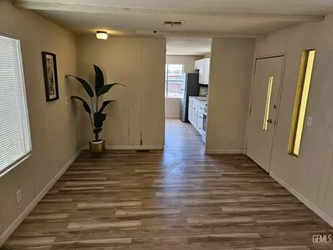 5000 Pierce Rd #16, Bakersfield, CA 93308 photo 9