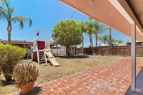 449 Campus Dr, Arvin, CA 93203 photo 39