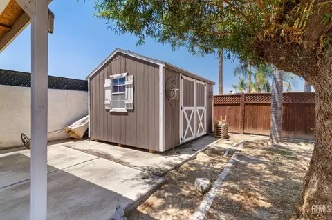 449 Campus Dr, Arvin, CA 93203 photo 37
