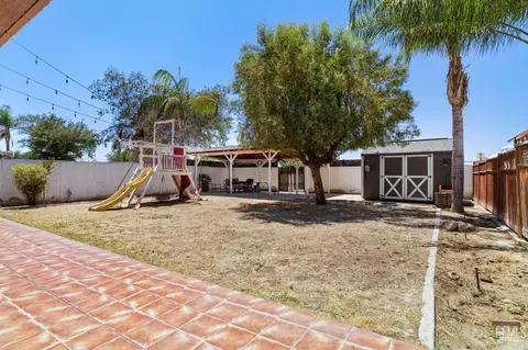 449 Campus Dr, Arvin, CA 93203 photo 38