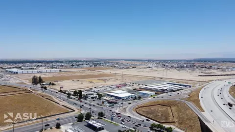 1850 Coffee Rd, Bakersfield, CA 93308 photo 9
