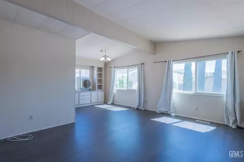 1195 Arabian Dr, Tehachapi, CA 93561 photo 7