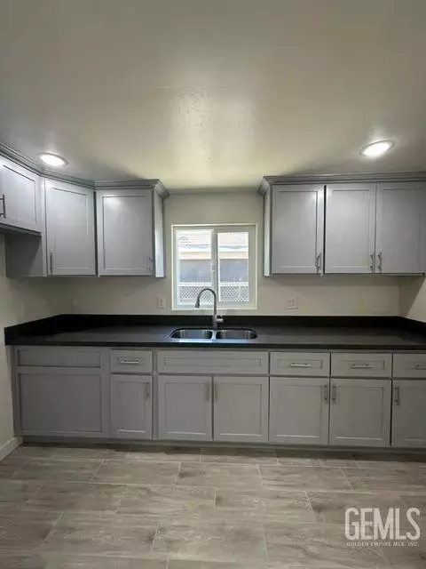 Kitchen - 11417 Lowe St, Lamont, CA 93241 photo 2 of 2