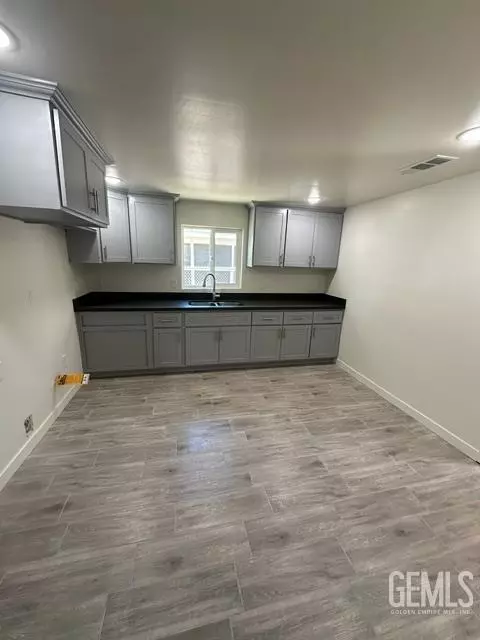 Kitchen - 11417 Lowe St, Lamont, CA 93241 photo 1 of 2