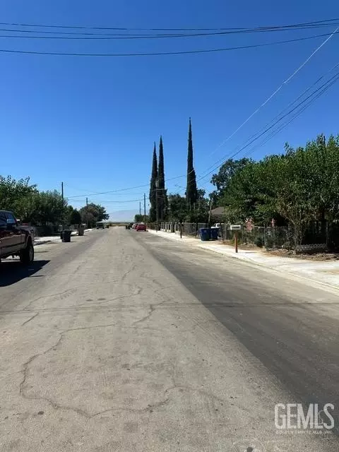 Other - 11417 Lowe St, Lamont, CA 93241 photo 6 of 8