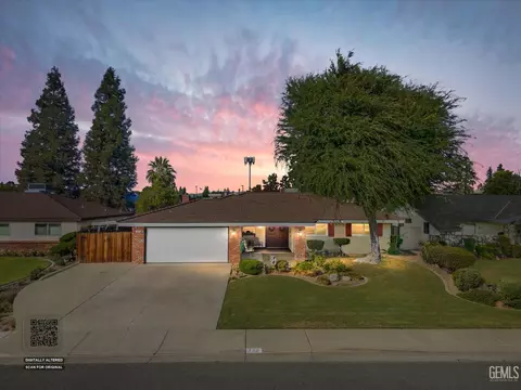 208 Glen Oaks Dr, Bakersfield, CA 93309