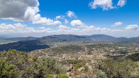 23491 El Rancho Dr, Tehachapi, CA 93561 photo 14