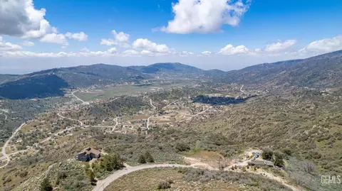 23491 El Rancho Dr, Tehachapi, CA 93561 photo 5