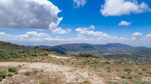 23491 El Rancho Dr, Tehachapi, CA 93561 photo 10