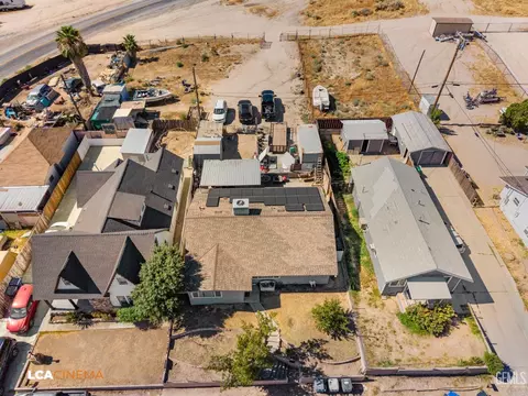 View/Area - 105 F St, Taft, CA 93268 photo 4 of 8