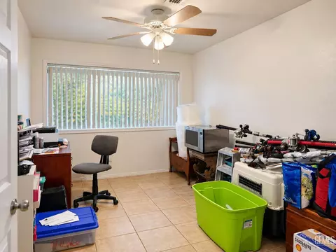 Other - 105 F St, Taft, CA 93268 photo 3 of 13