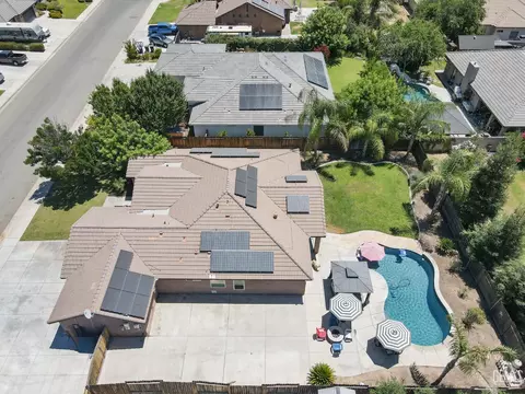 View/Area - 541 Padre Dr, Shafter, CA 93263 photo 3 of 4