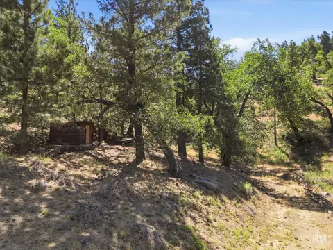 16901 Grindelwald Dr, Tehachapi, CA 93561 photo 2