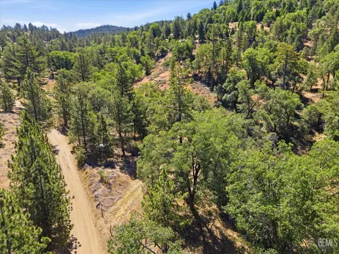 16901 Grindelwald Dr, Tehachapi, CA 93561 photo 15