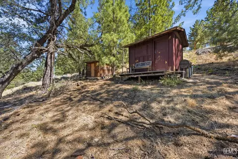 16901 Grindelwald Dr, Tehachapi, CA 93561 photo 5