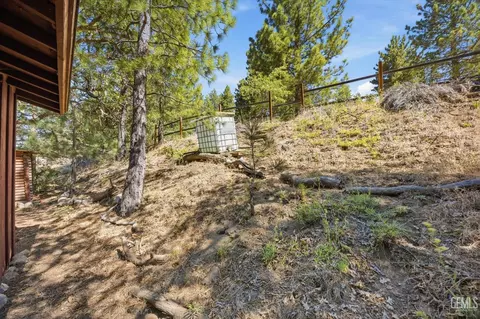 16901 Grindelwald Dr, Tehachapi, CA 93561 photo 8