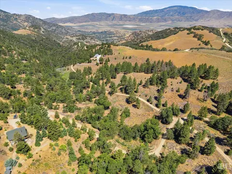 16901 Grindelwald Dr, Tehachapi, CA 93561 photo 18