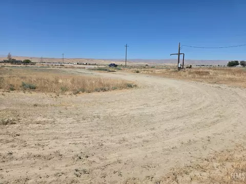 28102 Carousel Ave, Taft, CA 93268 photo 12