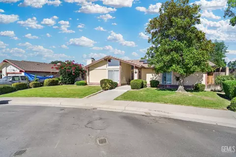 Exterior - 400 Sierra St, Taft, CA 93268 photo 2 of 5