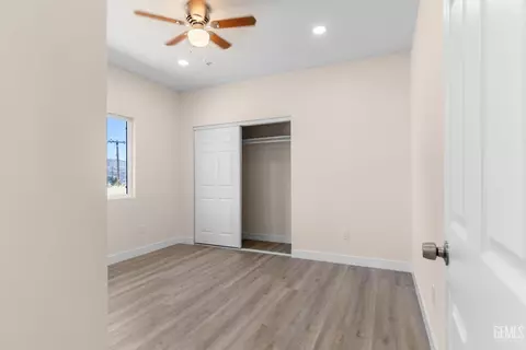 Bedroom - 22013 Mccarthy Dr, Tehachapi, CA 93561 photo 2 of 6
