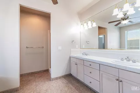 4683 N Arrow Ridge Way, Clovis, CA 93619 photo 35