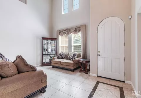 4683 N Arrow Ridge Way, Clovis, CA 93619 photo 8