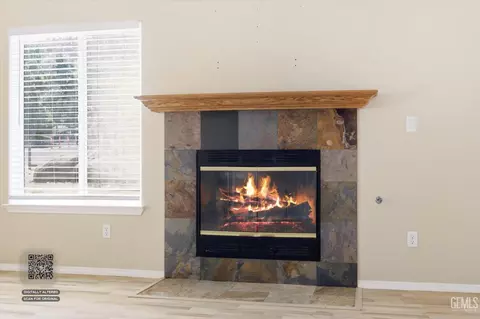 Living - 21276 White Pine Dr #53, Tehachapi, CA 93561 photo 3 of 7