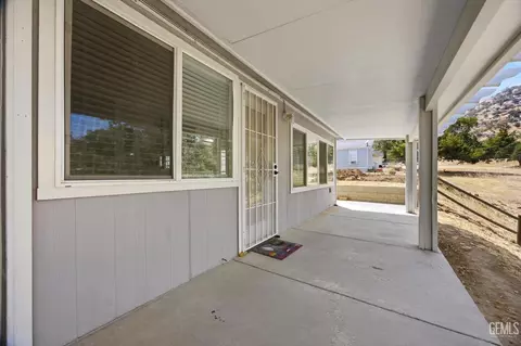 Exterior - 21276 White Pine Dr #53, Tehachapi, CA 93561 photo 6 of 8