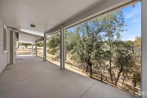 Exterior - 21276 White Pine Dr #53, Tehachapi, CA 93561 photo 8 of 8
