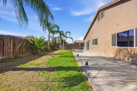 Exterior - 9508 Wareham Dr, Bakersfield, CA 93313 photo 7 of 7