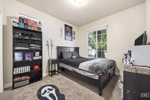 Bedroom - 9508 Wareham Dr, Bakersfield, CA 93313 photo 2 of 5