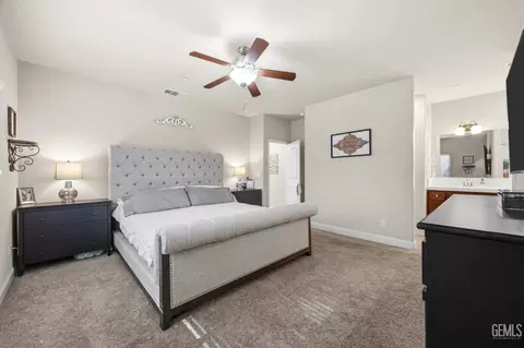 Bedroom - 9508 Wareham Dr, Bakersfield, CA 93313 photo 3 of 5