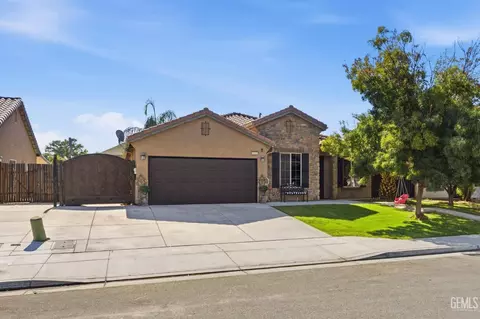 Exterior - 9508 Wareham Dr, Bakersfield, CA 93313 photo 1 of 7