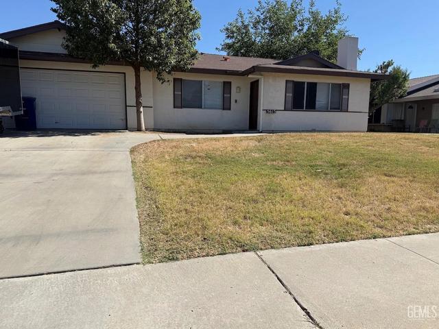 5613 Briarwood Ln, Bakersfield, CA 93309