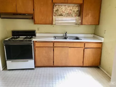 1241 E St, Wasco, CA 93280 photo 16