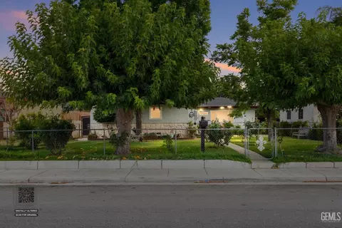 1213 Wilson Rd, Bakersfield, CA 93304
