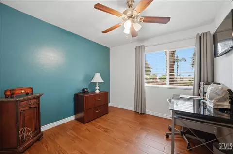 253 E Mckee Rd, Bakersfield, CA 93307 photo 23