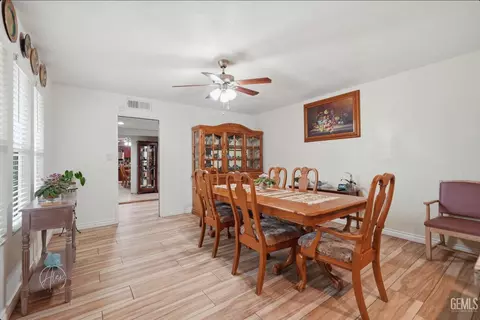 253 E Mckee Rd, Bakersfield, CA 93307 photo 12