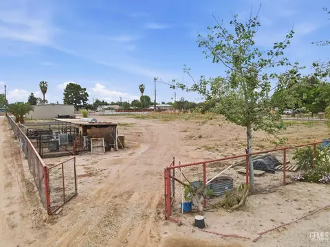 253 E Mckee Rd, Bakersfield, CA 93307 photo 27