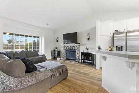 21461 Silver Dr, Tehachapi, CA 93561 photo 7