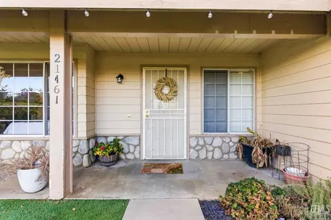 21461 Silver Dr, Tehachapi, CA 93561 photo 4