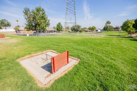 Other - 182 Sousa Ln, Bakersfield, CA 93308 photo 11 of 14